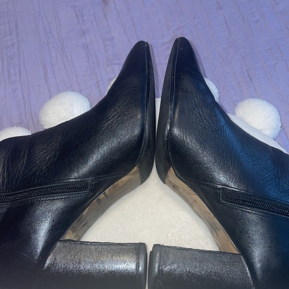 Aldo Women's  Block Heel Ankle Boots. Size 9 - Picture 6 of 7